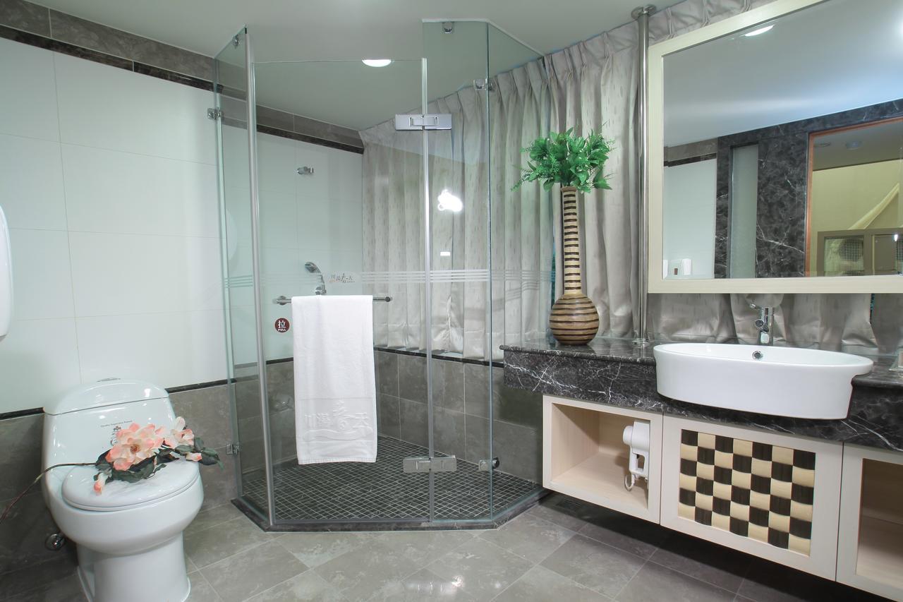 Chuang-Tang Spring Spa Hotel - Deyang Jiaoxi Esterno foto