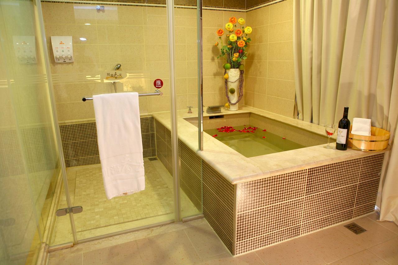 Chuang-Tang Spring Spa Hotel - Deyang Jiaoxi Esterno foto