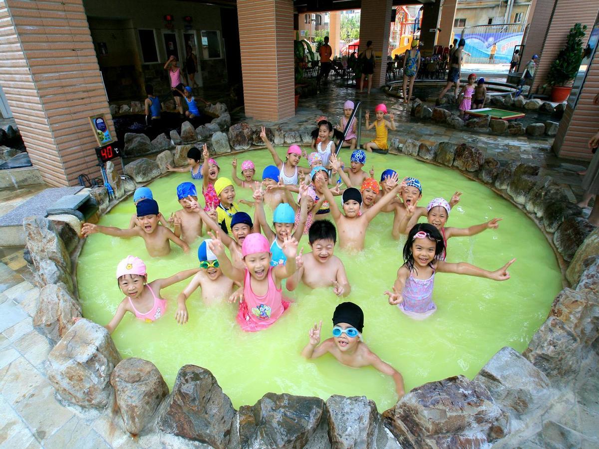 Chuang-Tang Spring Spa Hotel - Deyang Jiaoxi Esterno foto