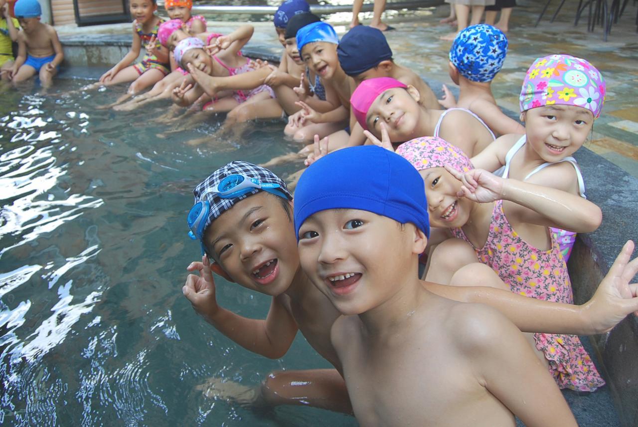 Chuang-Tang Spring Spa Hotel - Deyang Jiaoxi Esterno foto